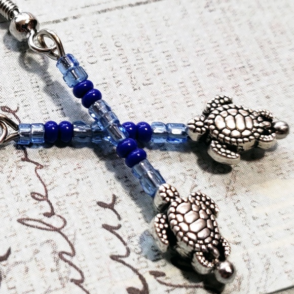 Turtle Earrings - Picture 3 of 6